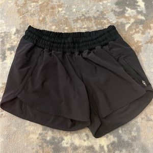 Lulu lemon black shorts with liner, adjustable waistband, side pockets 6